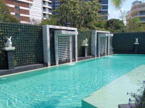 Arcadia Center Suites